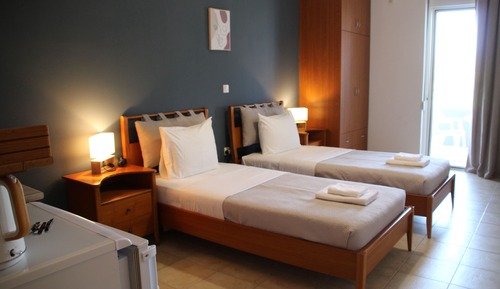 Basic Double Room, 2 Twin Beds, Balcony, Pool View