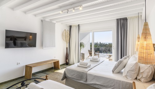 Deluxe Studio, 1 King Bed with Sofa bed, Sea View
