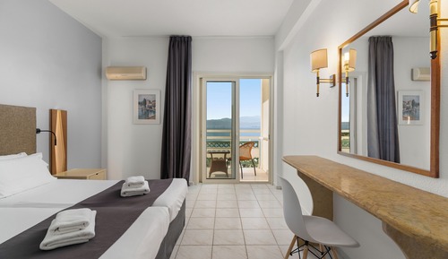 Superior Double or Twin Room, Sea View