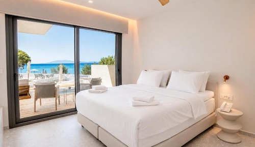 Superior Double or Twin Room, Sea View