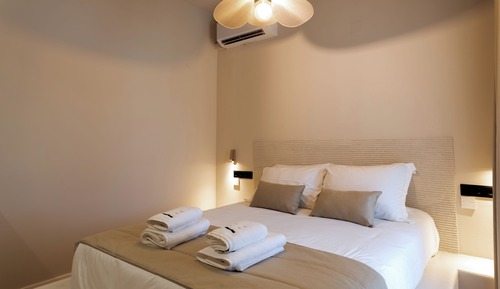Deluxe Room, Balcony