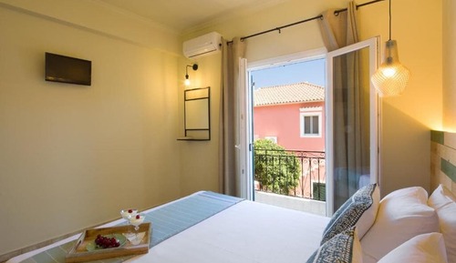 Gaios Garden Luxury Apartment