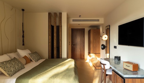 Premium Double/Twin room with heated private pool