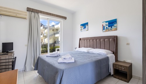Studio, Balcony, Garden View