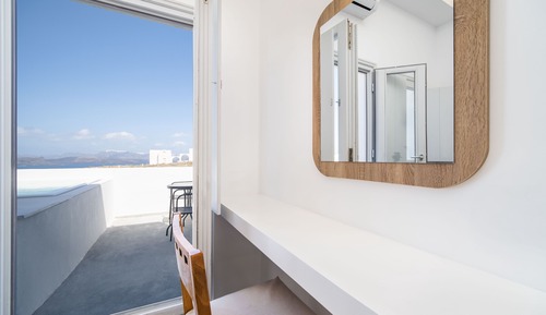 Premium Suite with Hot Tub & Sea View