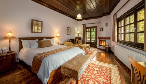 Junior Suite, Jetted Tub