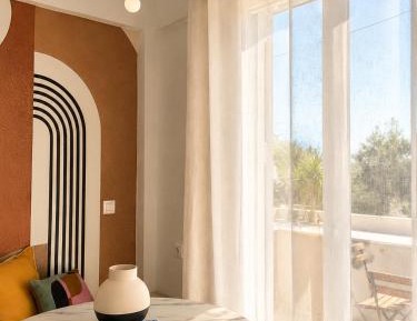Two-Bedroom Deluxe Apartment with Balcony