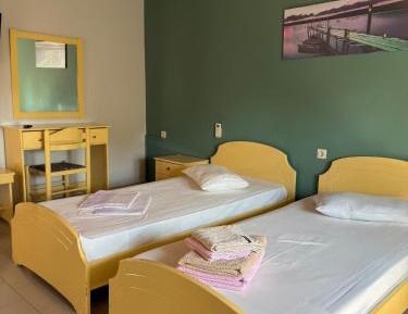 Economy Twin Room