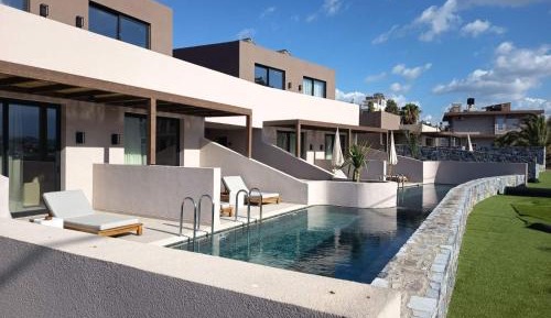Superior Swim Up