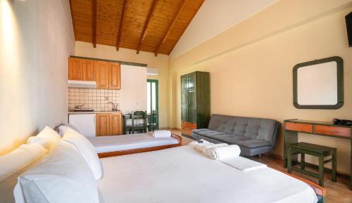Superior One-Bedroom Apartment with Balcony