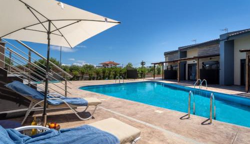 Superior One-Bedroom Apartment with Balcony