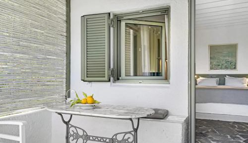 Double Studio with Partial Sea View