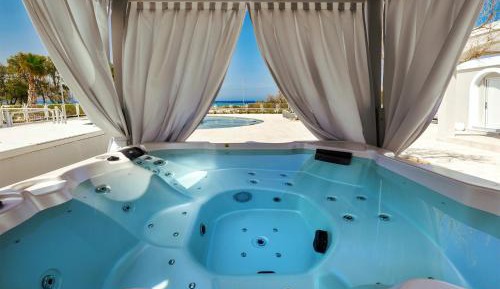 3 Bedroom Grand Villa with Private Pool (6 persons)