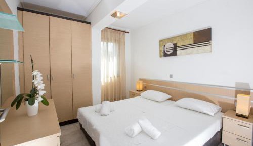 One Bedroom Standard Suite