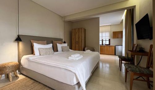 Studio Apartment with Sea View