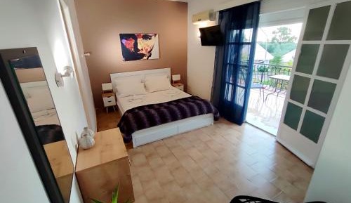 One-Bedroom Apartment with Sea View and Terrace