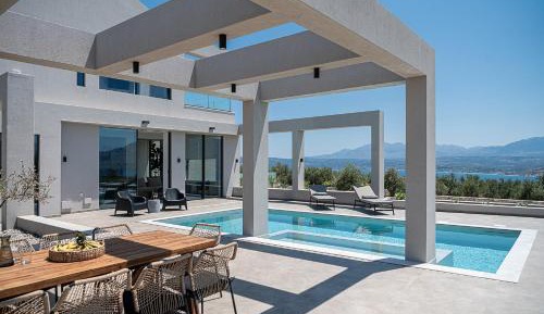 Villa with Sea View