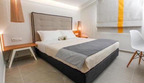 Superior One-Bedroom Apartment