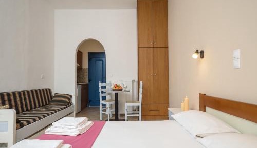 Studio (3 Adults)