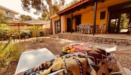 Villa with Garden View