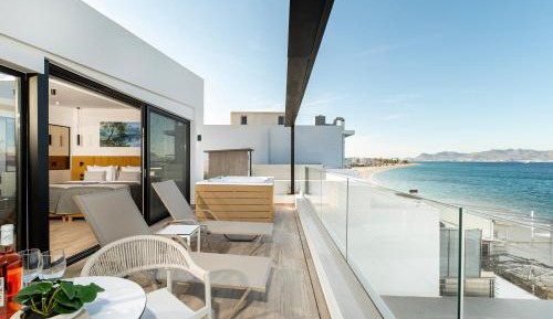 One-Bedroom Apartment with Balcony and Sea View