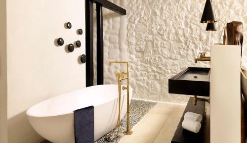 Design Suite with Sea View and Outdoor Jacuzzi