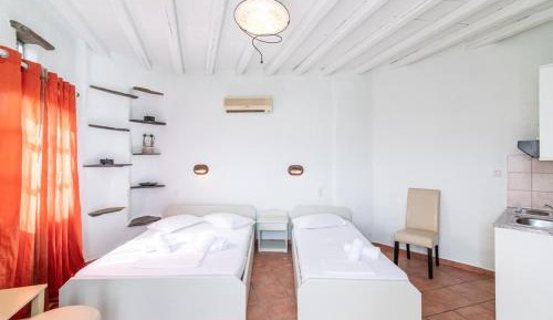 Triple Room with Terrace
