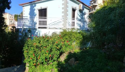 Studio with Sea View (3 Adults)