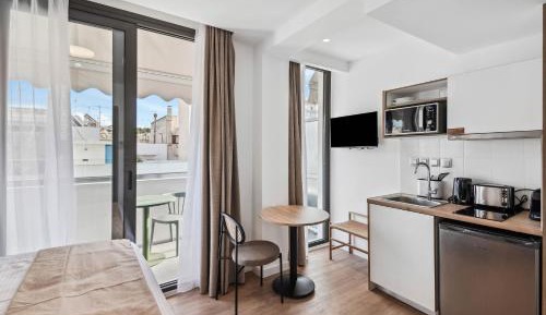  Comfort Single Suite with balcony