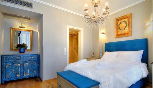One-Bedroom Suite with Sofa Bed