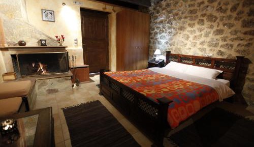 Studio with Spa Bath