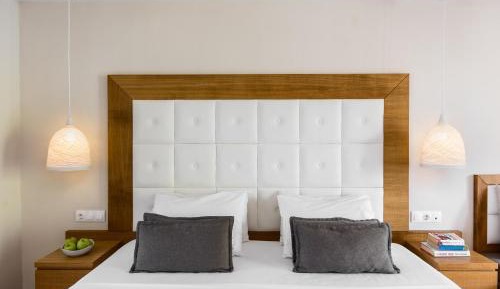 Premium Garden View Room