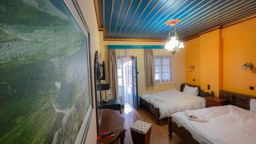 Quadruple Room with Mountain View