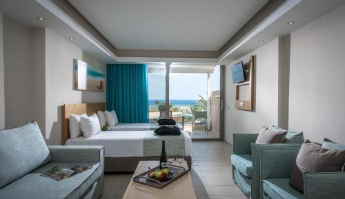 Split Level Deluxe Suite Sea View