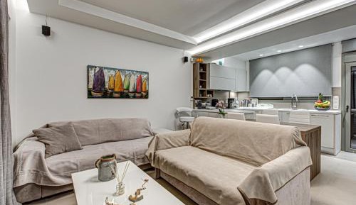 One-Bedroom Apartment with Balcony