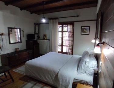 Studio (2 Adults)