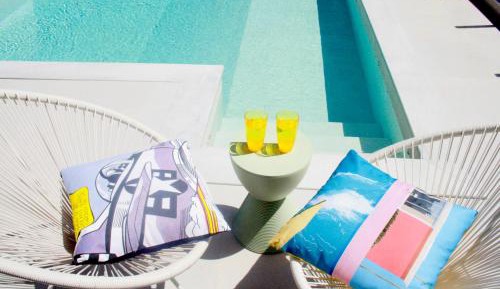 One-Bedroom Apartment with Pool View