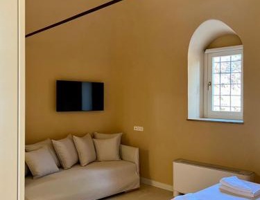 Deluxe Double Room with Extra Bed