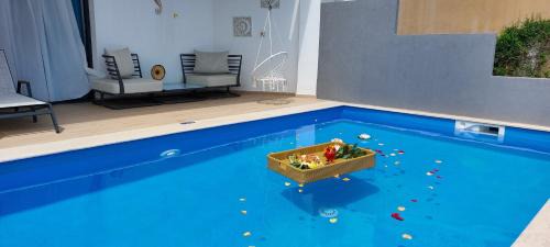 SeaSide Honeymoon Suite with Private Pool - Euphoria