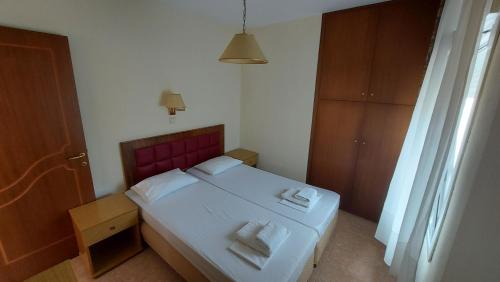 One-Bedroom Apartment with Balcony