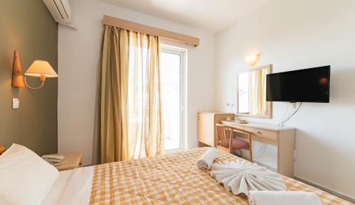 Triple Room with Sea View