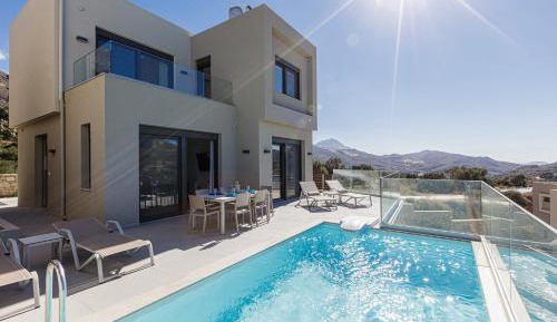 Porti Villas Iraklis IV