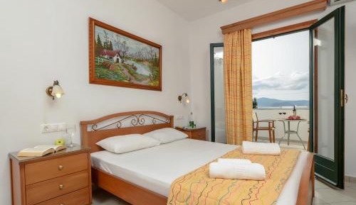 Studio with Sea View