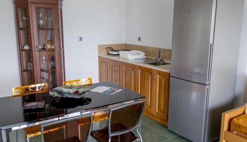 Luxus Suite Two-Bedroom Apartment with Pool View (4 Adults + 2 Children)