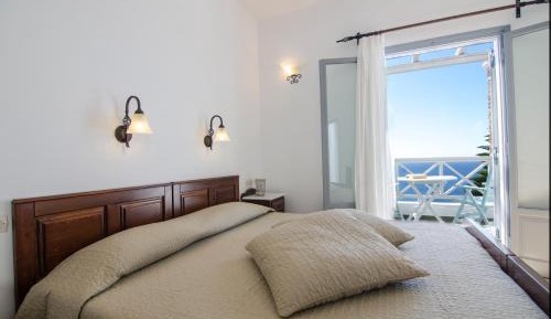 Double or Twin Room with Sea View