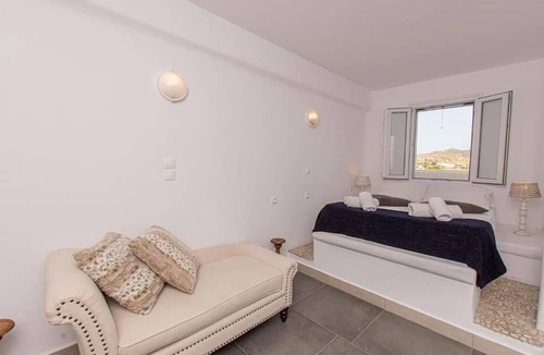Mykonos Town Hotel | Bebis House