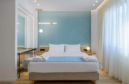 Koukaki Hotel | Acropolis Magenta