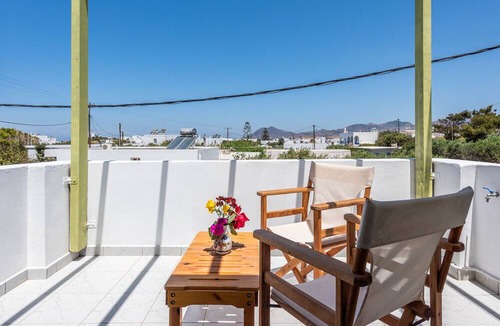Apollonia House | Pente Elies Milos