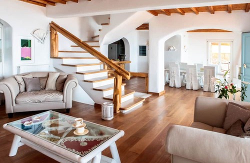 Houlakia Villa | Villa Eidothea - Seven Bedroom Villa, Sleeps 13