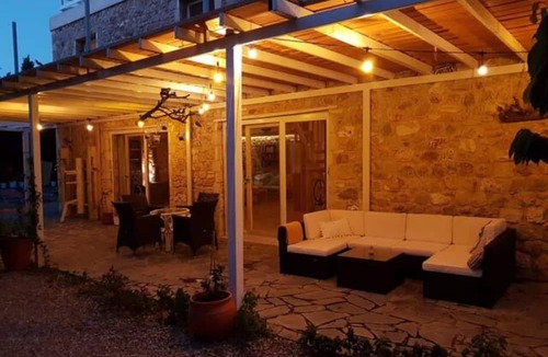 Mastichari House | Eco-friendly Villa - Hot Tub, Forest & Sea Access